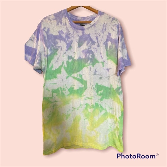 Color of Burst Unisex Large Tie Dye Shirt - Picture 1 of 5